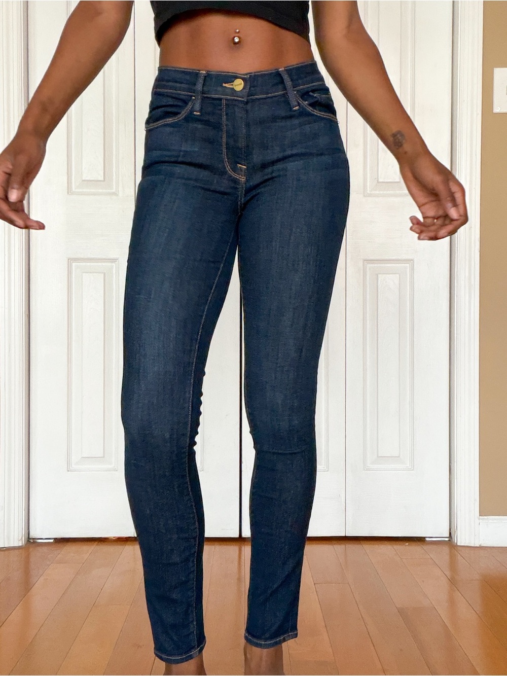 Frame Denim Women’s Dark Blue Skinny Jeans